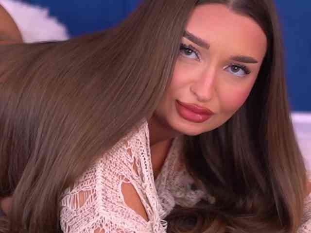 MillaSerene webcam