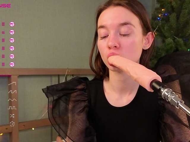 WhiteKelly's BongaCams show and profile