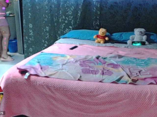 go to chat with miia-1bigass