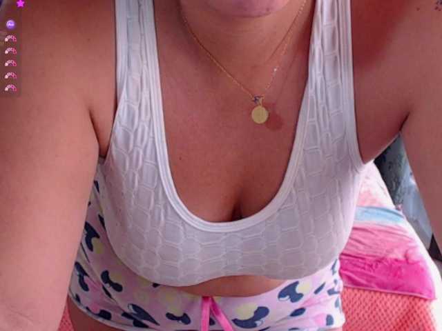 miia-1bigboobs's BongaCams show and profile