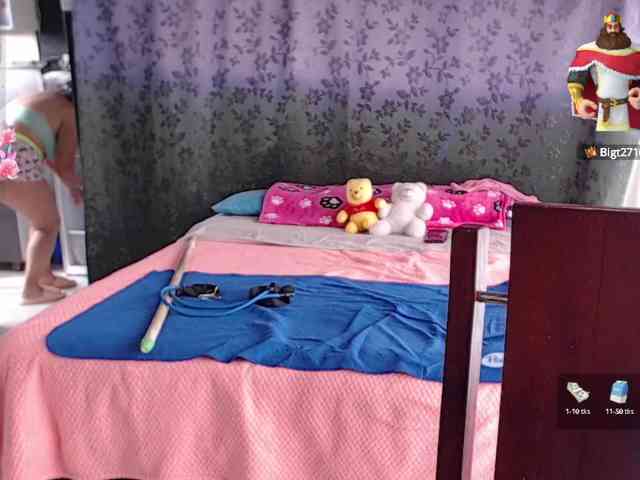 miia-1bigboobs webcam