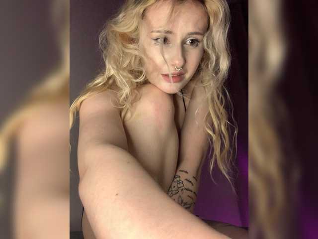 MilaElin's BongaCams show and profile