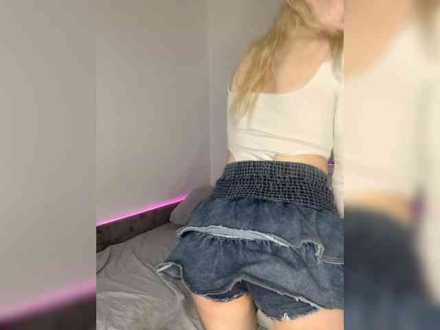 MilaElin Live Webcam on BongaCams