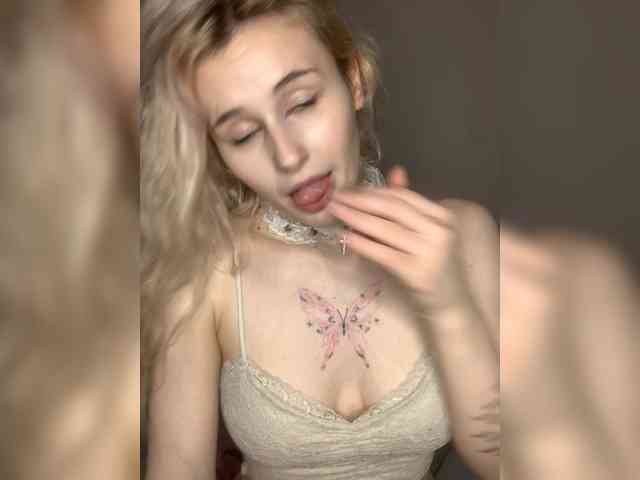 MilaElin Live Webcam on BongaCams