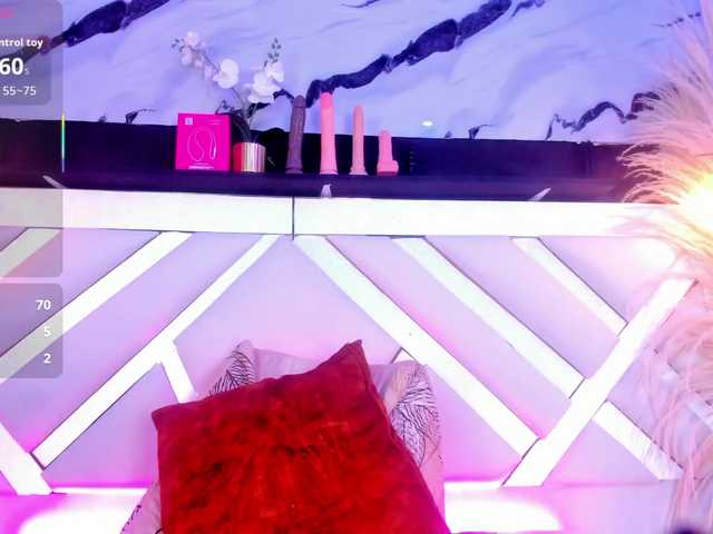 Zoe-Johnson's BongaCams show and profile