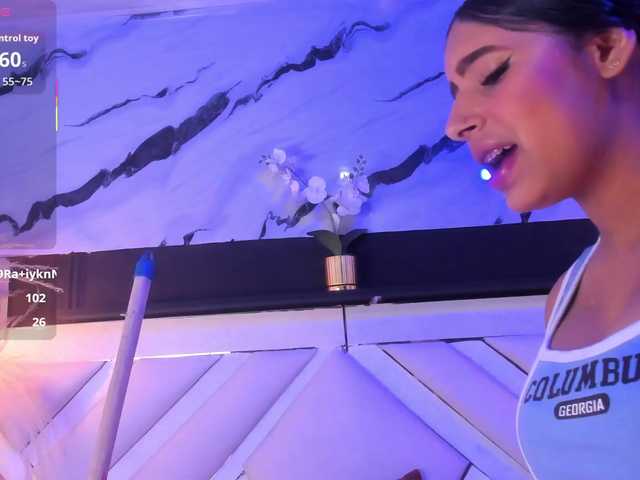 Zoe-Johnson's BongaCams show and profile