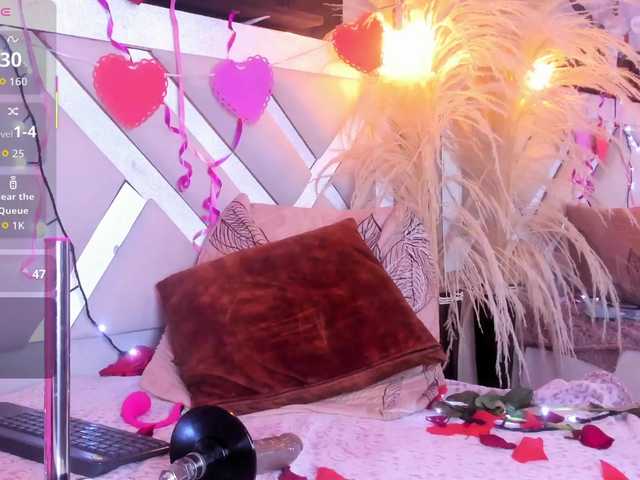 Zoe-Johnson's BongaCams show and profile