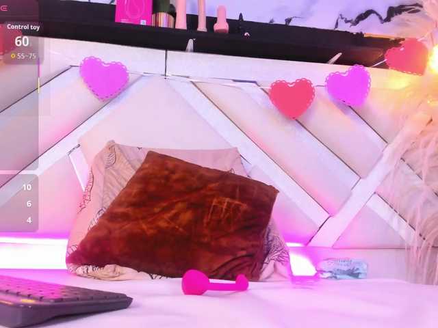 Zoe-Johnson's BongaCams show and profile