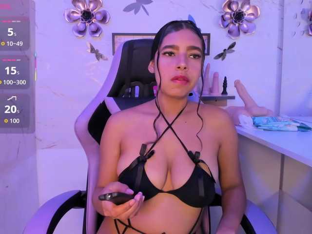 Zoe-Johnson's BongaCams show and profile