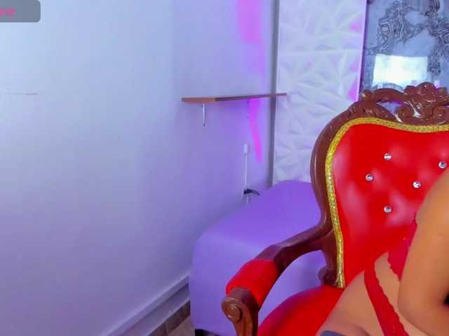 Zoe-Johnson's BongaCams show and profile