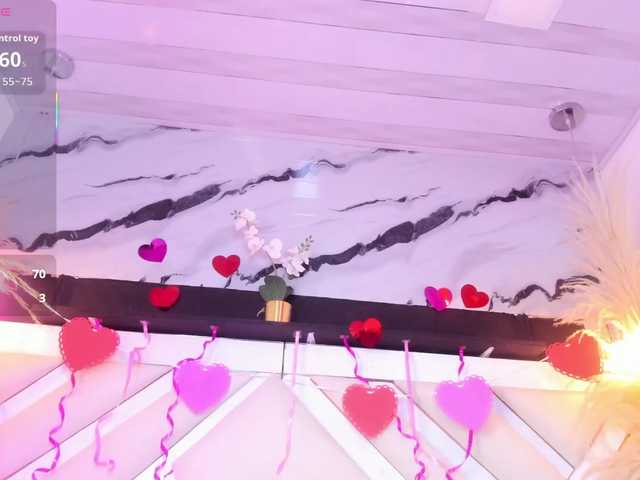 Zoe-Johnson's BongaCams show and profile