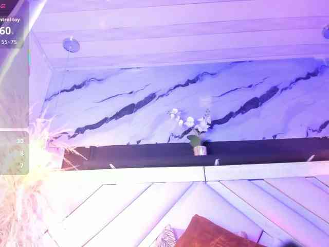 Zoe-Johnson Zoe-Johnson