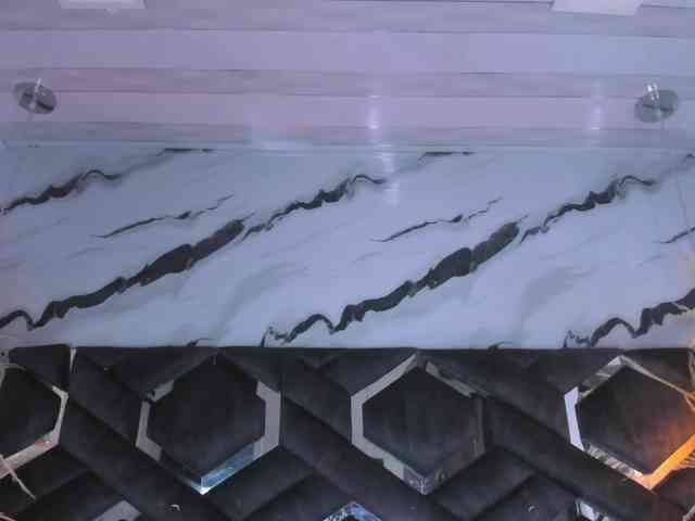 Zoe-Johnson Zoe-Johnson