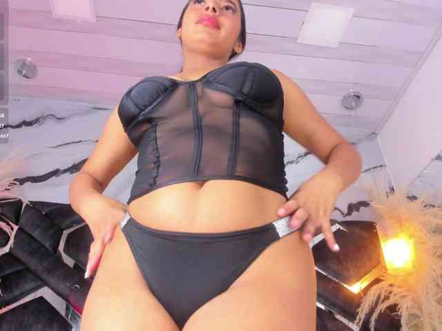 Zoe-Johnson Zoe-Johnson