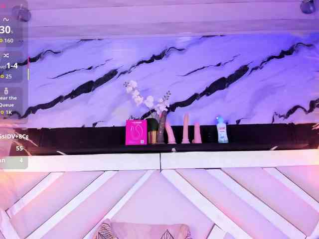 Zoe-Johnson Zoe-Johnson