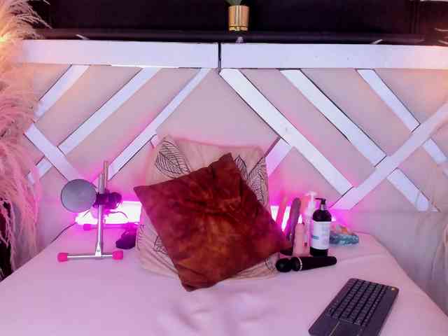 live cam room Zoe-Johnson