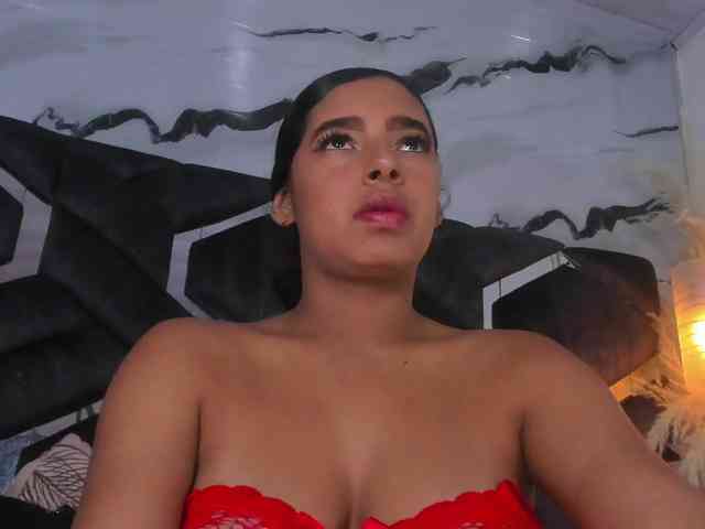 Zoe-Johnson Zoe-Johnson