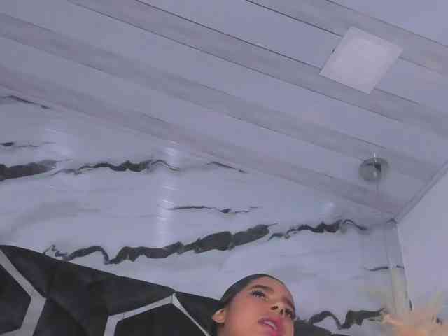 Zoe-Johnson Zoe-Johnson