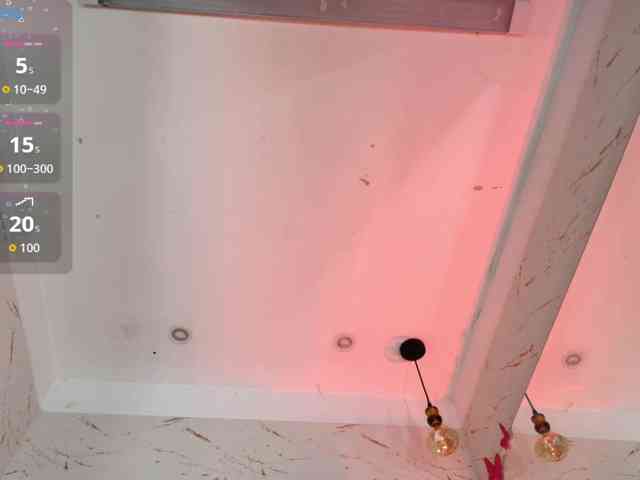 Zoe-Johnson webcam