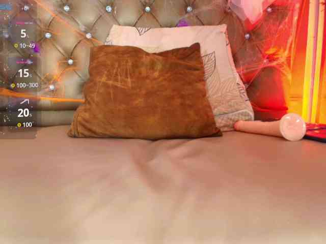Zoe-Johnson webcam