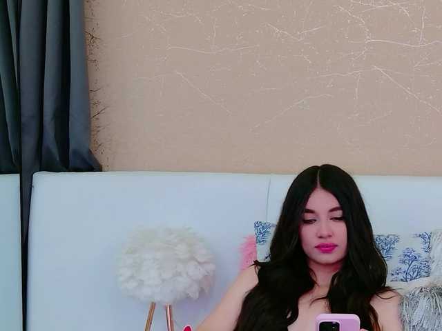 miadunoff's BongaCams show and profile