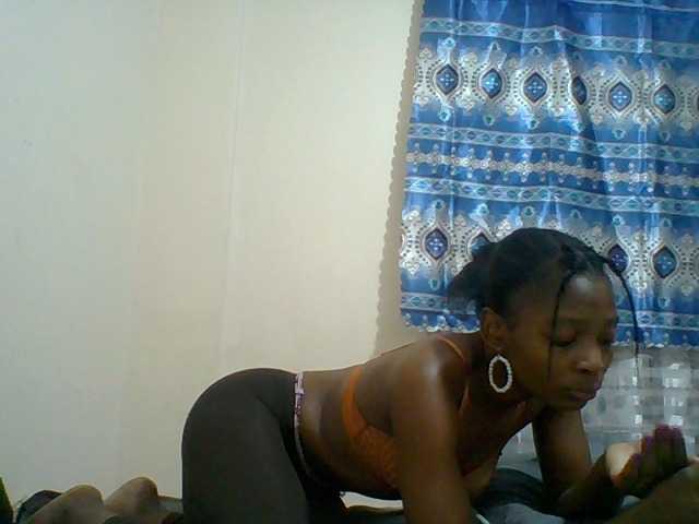 Sex chat gratuit in direct cu brianna254 pe BongaCams