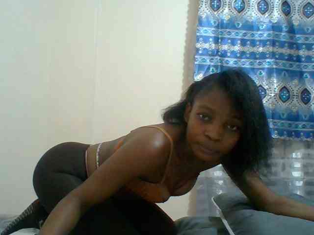 brianna254 Live Webcam on BongaCams