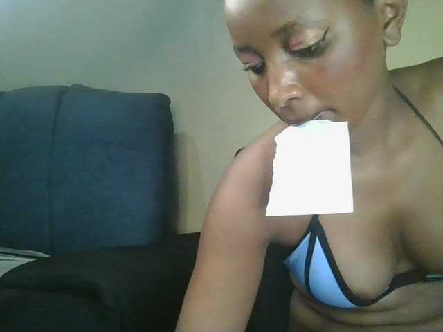 Politegirl webcam bongacams model stream image