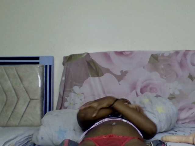 Bunnydiva-'s BongaCams show and profile