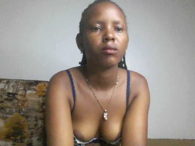 Bunnydiva-'s BongaCams show and profile