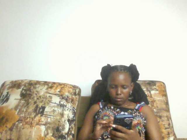 Bunnydiva-'s BongaCams show and profile