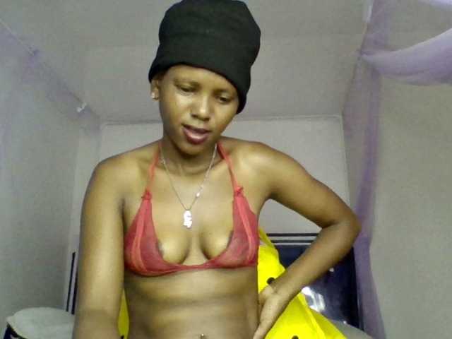 Bunnydiva-'s BongaCams show and profile