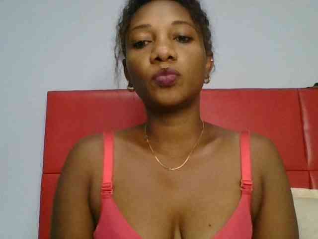 Faozia webcam