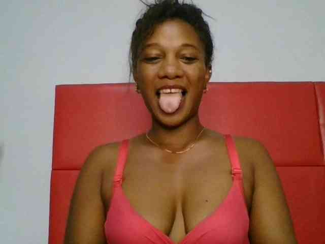 Faozia webcam