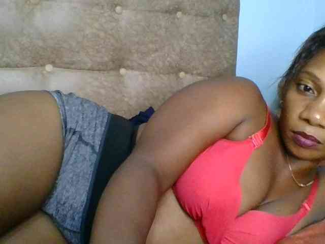 Faozia webcam