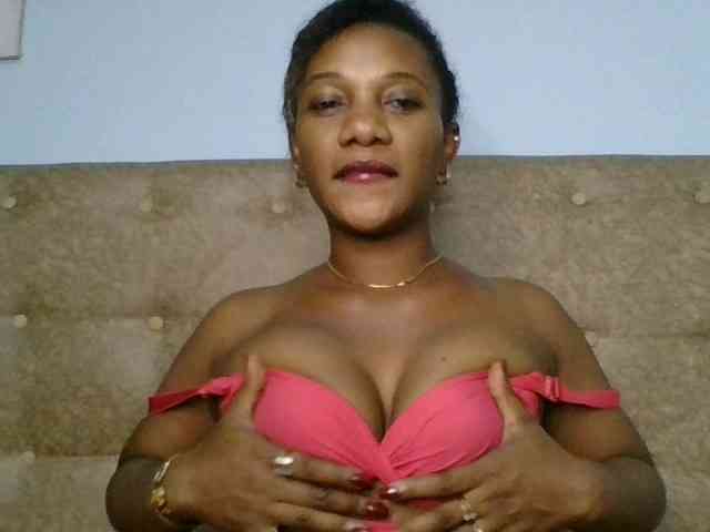 Faozia webcam