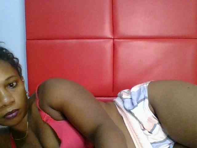 Faozia webcam