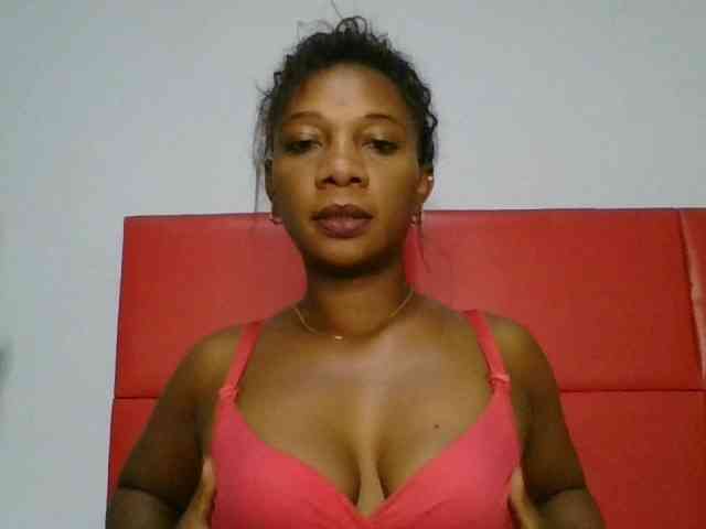 Faozia webcam