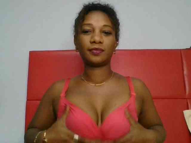 Faozia webcam
