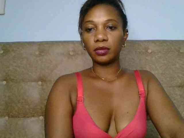 Faozia webcam