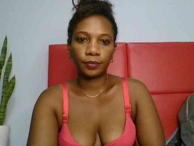 Faozia webcam