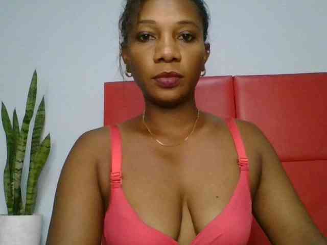 Faozia webcam