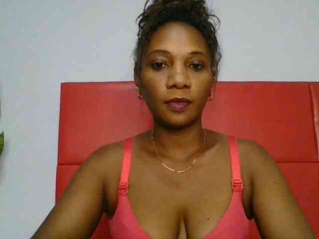 Faozia webcam
