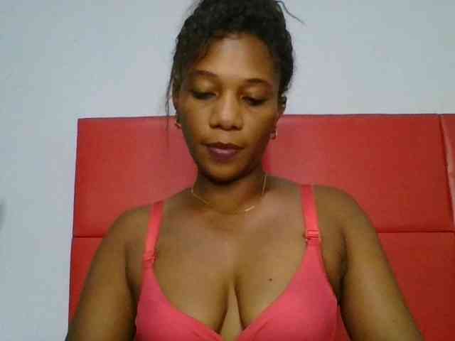 Faozia webcam