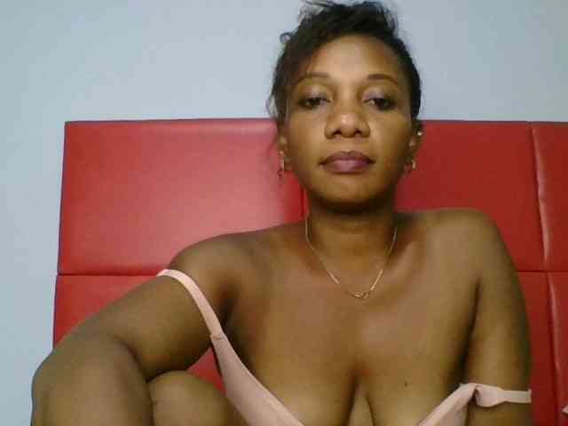 Faozia webcam