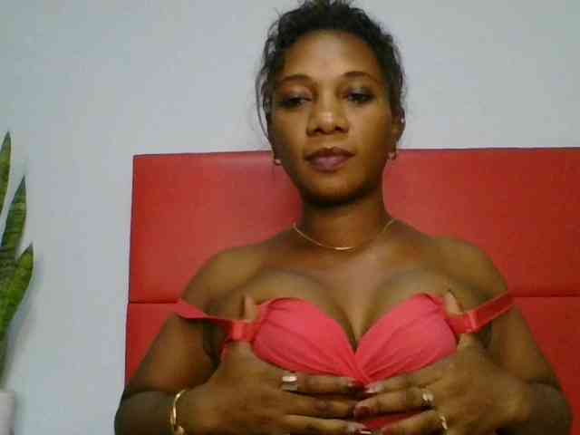 Faozia webcam