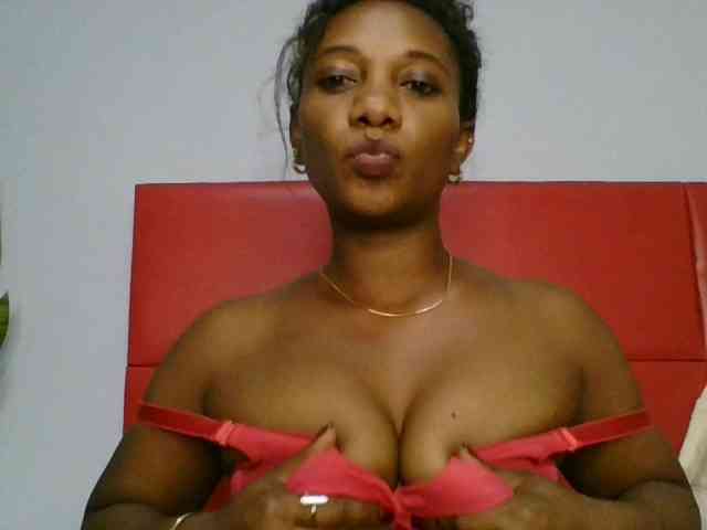 Faozia webcam