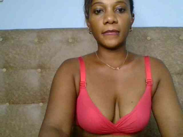 Faozia webcam