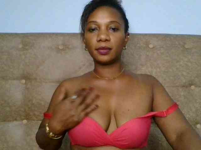 Faozia webcam