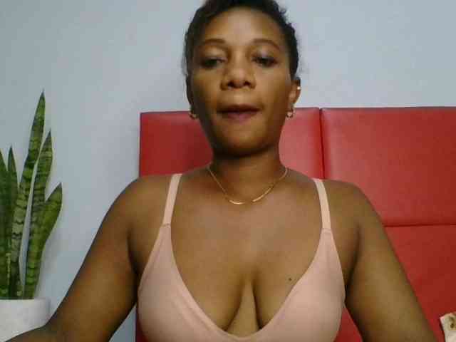 Faozia webcam